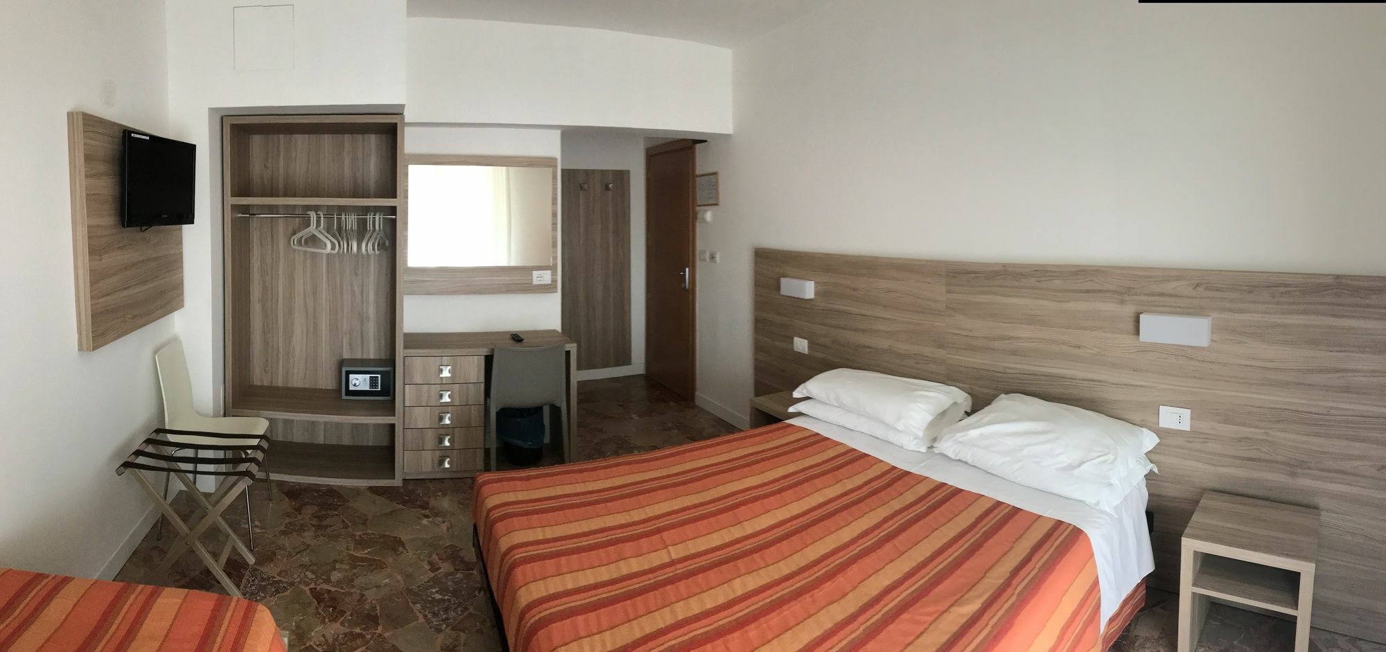 Lotus Hotel All Inclusive & Spiaggia Rimini Exteriör bild